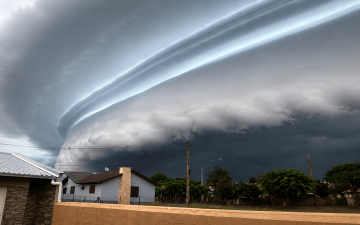 Ciclone extratropical no Sul pode causar temporais e tornados