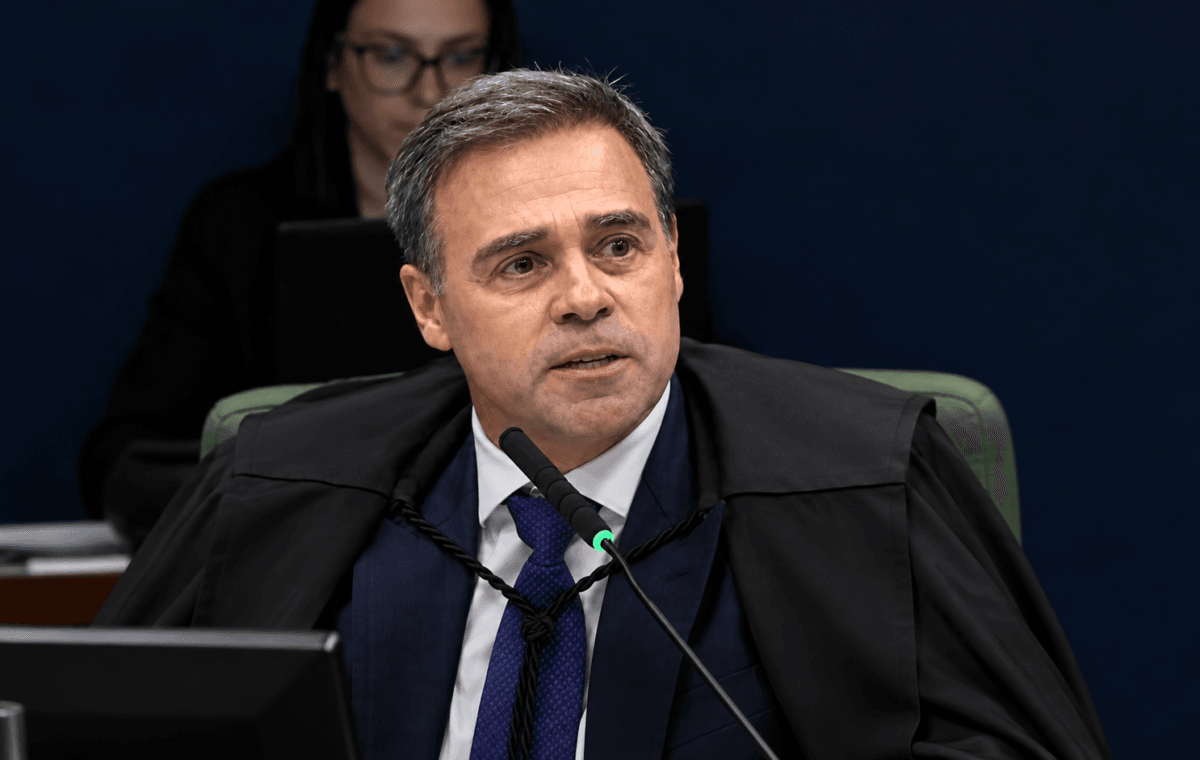 Mendonça rejeita ação contra reajuste do Bolsa Família